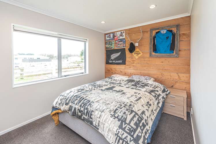 87 Wikitoria Road Whanganui Airport_13