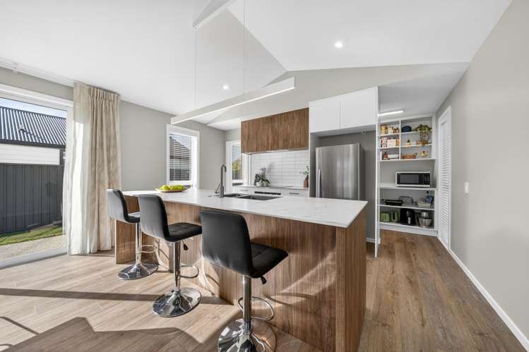 63 Sir Bob Charles Drive_3