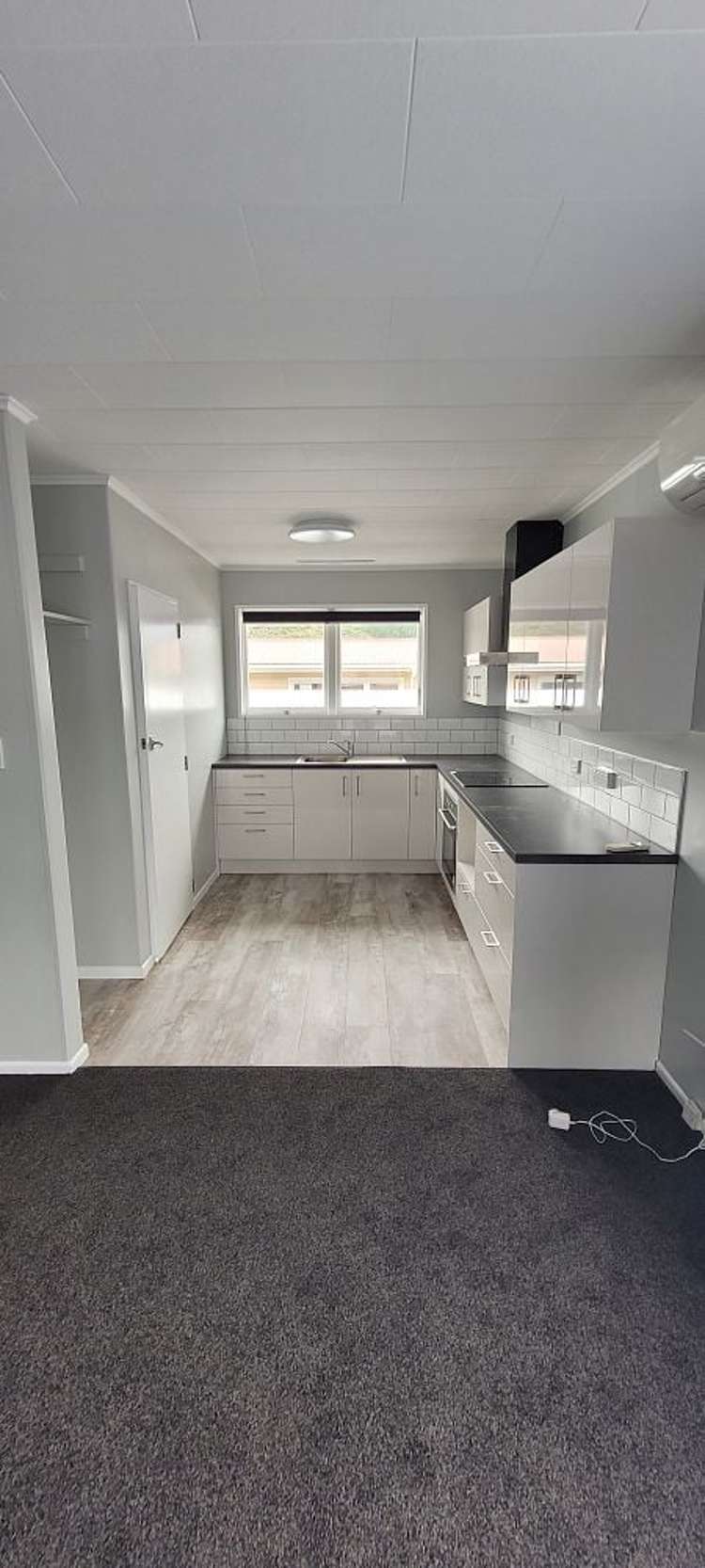 11B Kaponga Street Wainuiomata_4