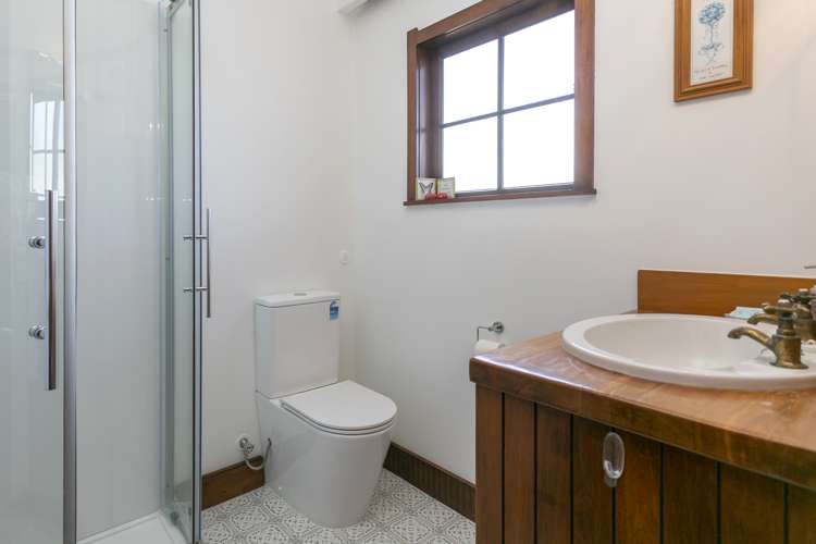 61 Chesham Avenue Waipahihi_14