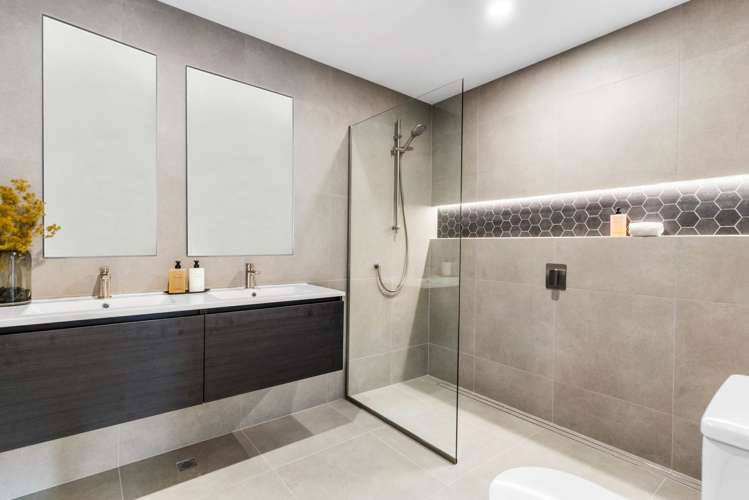 39 Elliot Street Riverhead_23