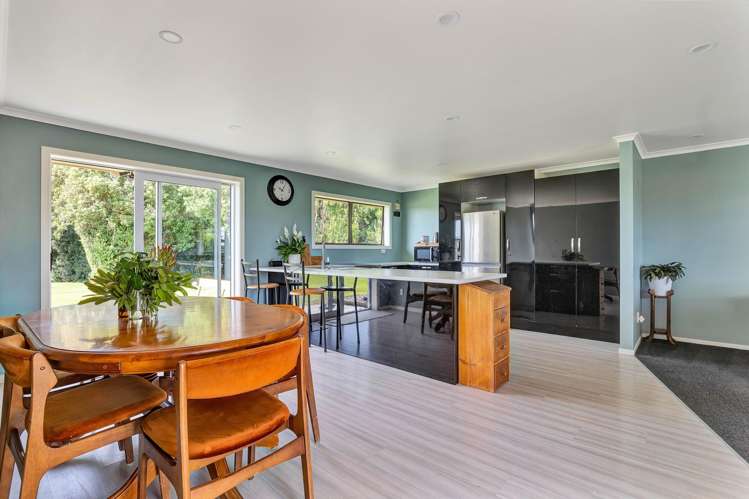 2062 South Road Otakeho_8