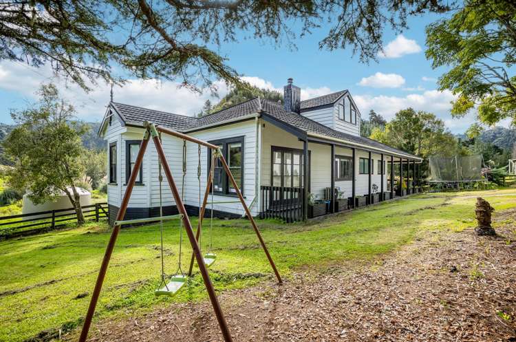 21 Noakes Hill Road Puhoi_1