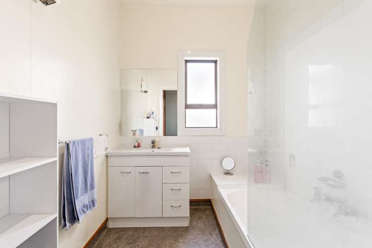 7 Athol Place Ravensbourne_10