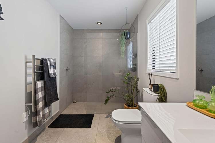 1 Bill Miller Drive Papamoa Beach_17