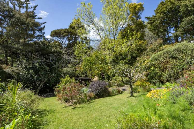 180 Atkinson Road Titirangi_21