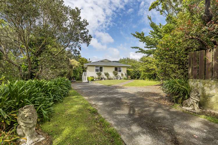 28 Bartlett Grove Tawa_22