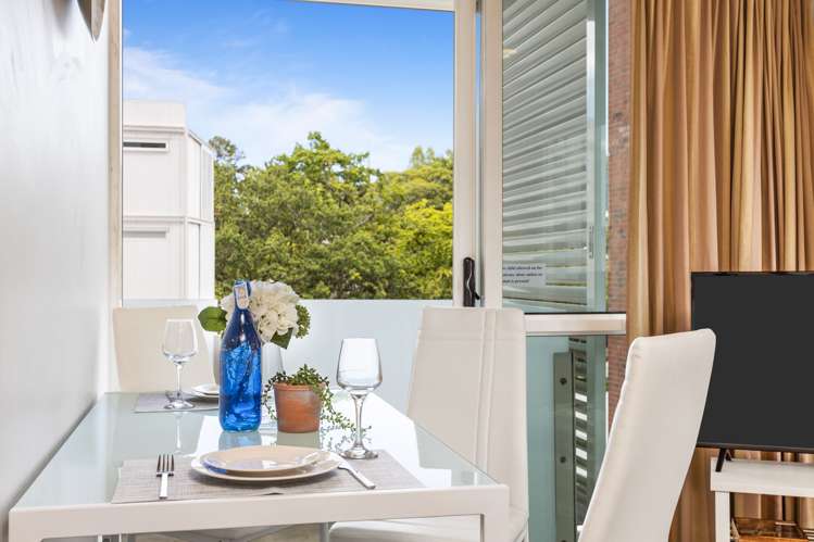 1004/10 Waterloo Quadrant Auckland Central_3