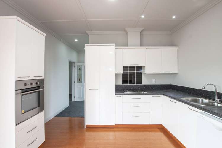 110 Moulson Street Strathern_5