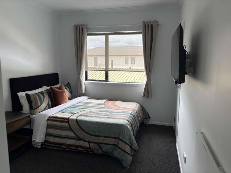 2B/23 Hibiscus Avenue Hamilton Lake_2