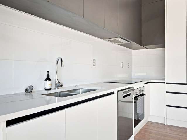 4/14 Sabot Place Massey_1