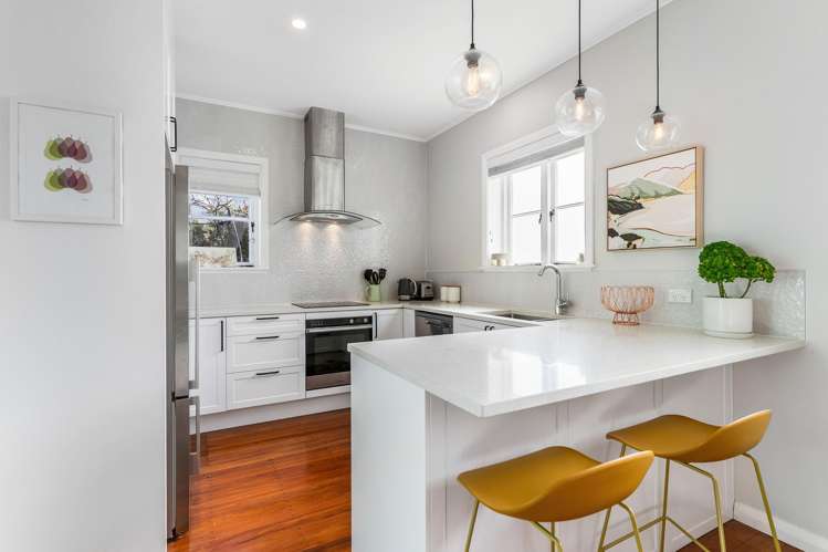 30 Newcastle Terrace Mount Albert_12