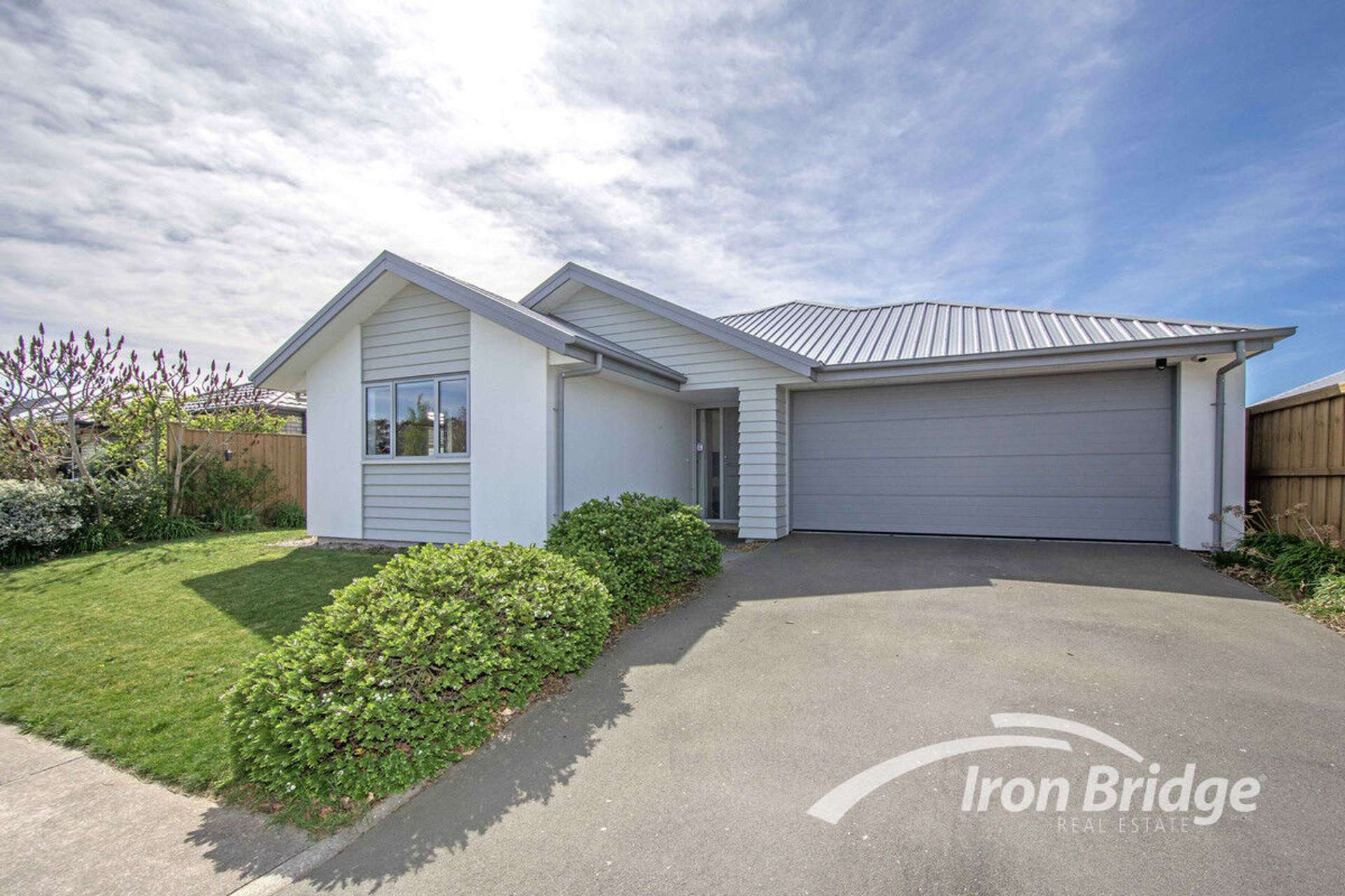 17 Faringdon Boulevard Rolleston_0