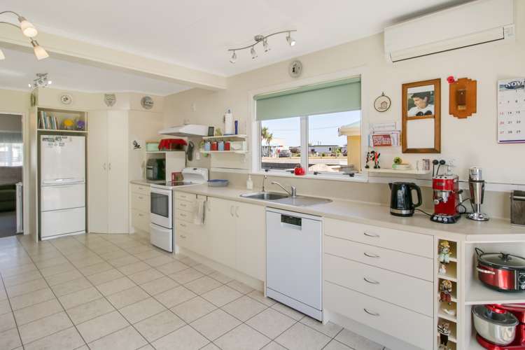 69 Seabury Avenue Foxton Beach_5