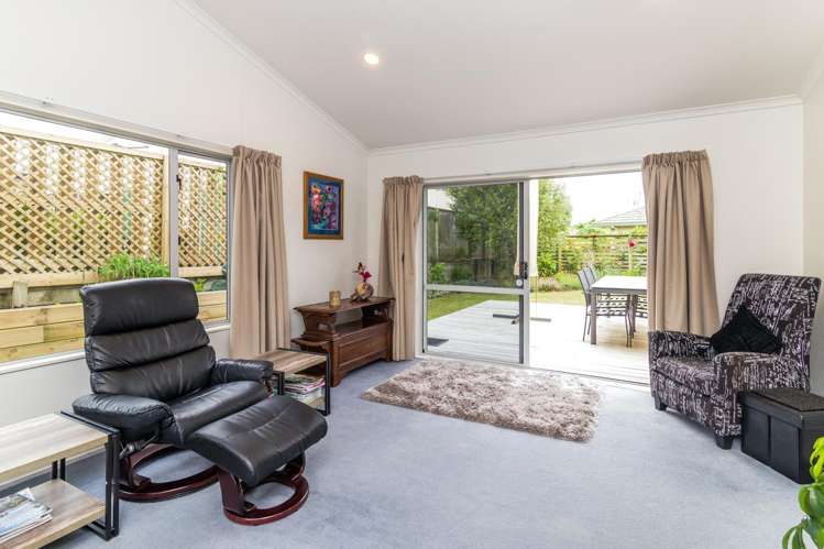 2/24 Robinson Terrace Rangatira Park_7