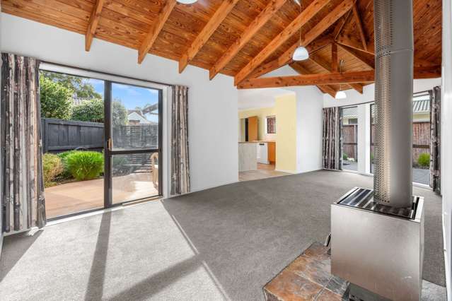 1/115 Paramount Parade Tikipunga_2