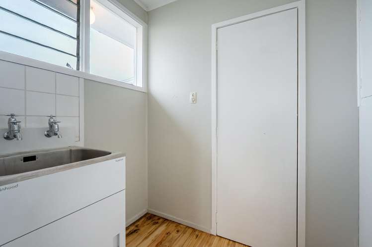 897 East Coast Road Northcross_23