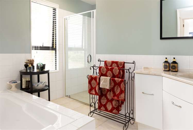 29 Pine Hill Rise Fairhall_20