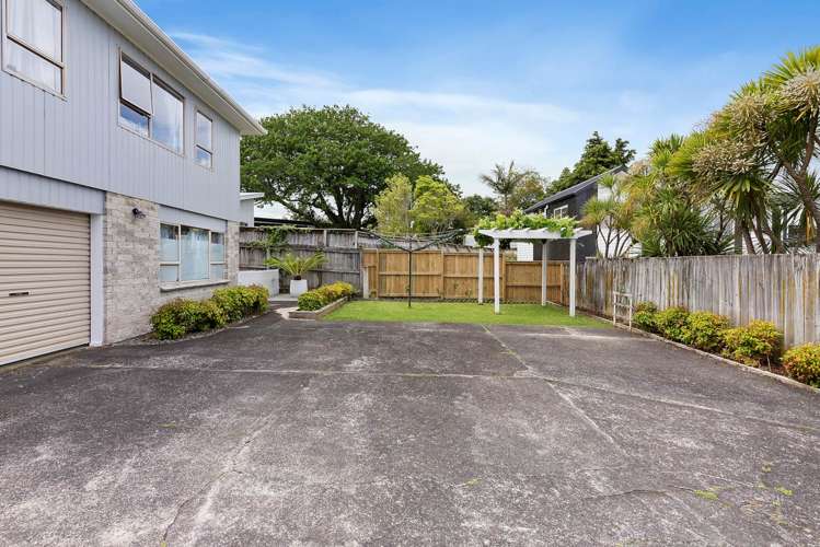 1/13 Craigbank Avenue New Lynn_21
