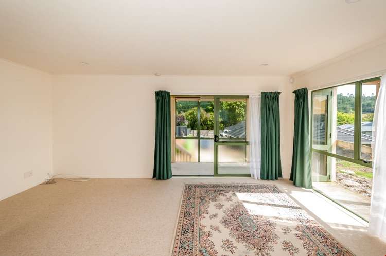 9 Applemoors Way Riverhead_12