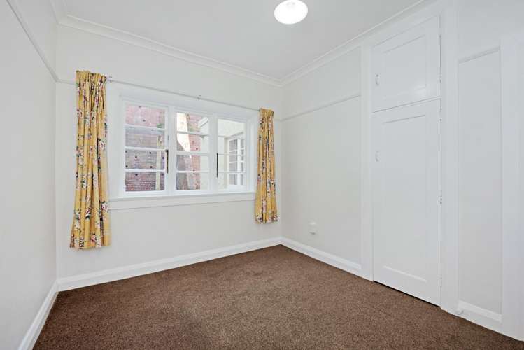 1-4/121 Hill Street Thorndon_15