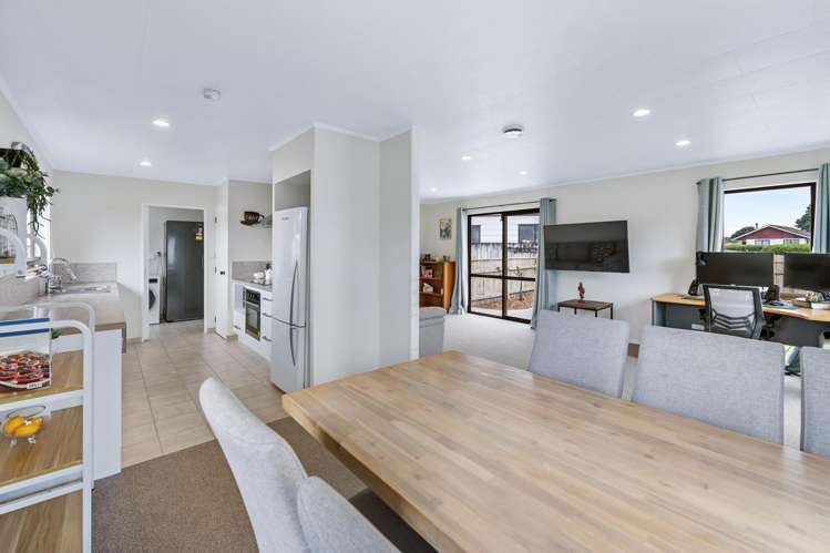 7 Cargill Grove Kelvin Grove_2