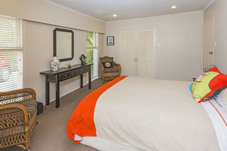 9 Seymour Road Mellons Bay_7