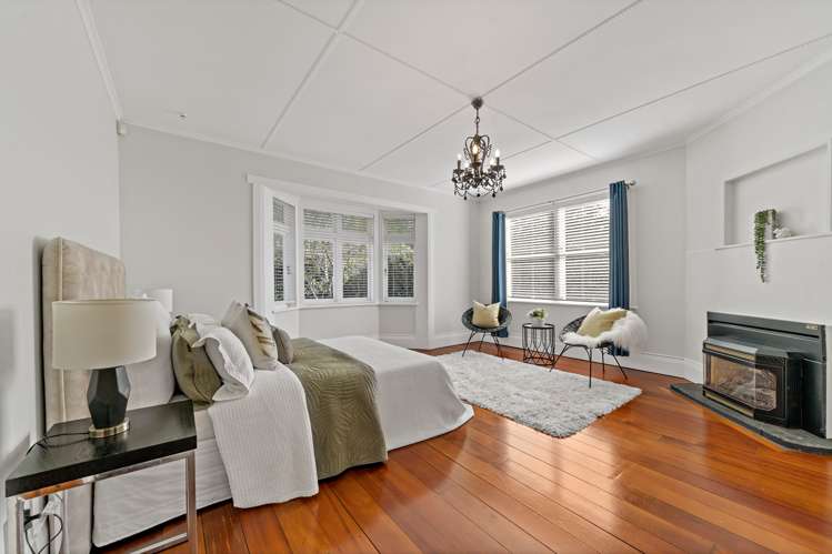 7 Selkirk Road Mount Albert_13