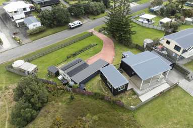 100 Simon Urlich Road_4