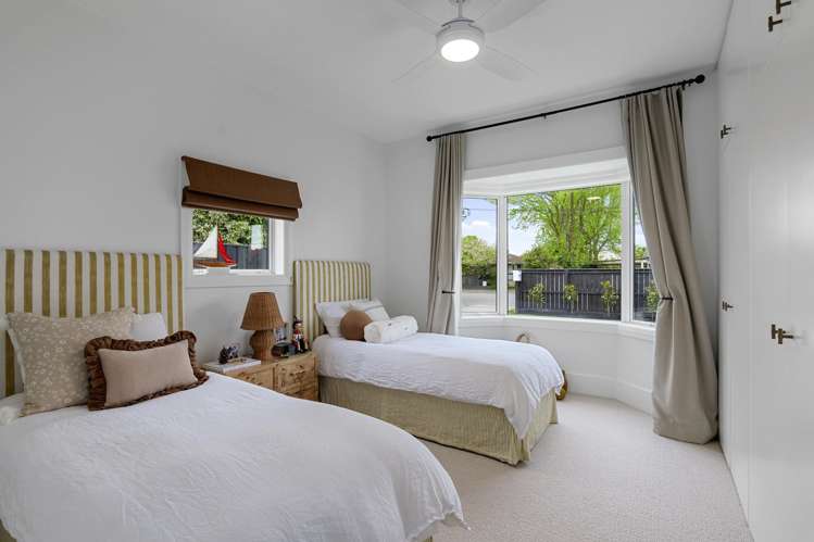 17 Searells Road Strowan_21