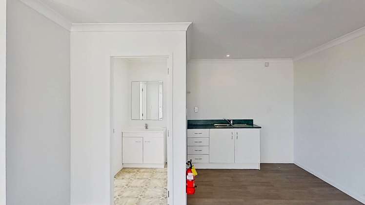 Unit 5A/18 Croskery Road Red Hill_6