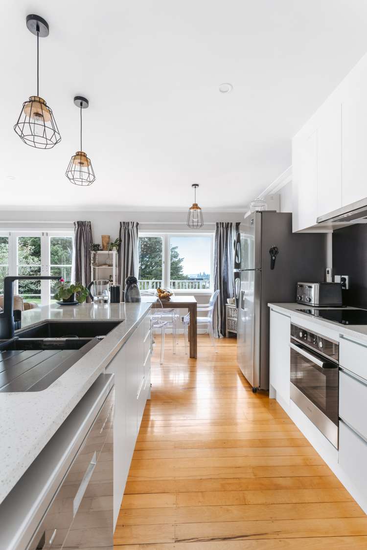 23 Karaka Road Otumoetai_9