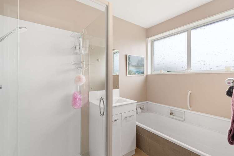 1/26 Hayton Road Wigram_11