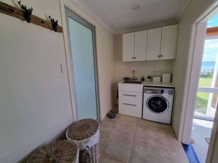 152 Orepuki Riverton Highway Riverton & Surrounds_16