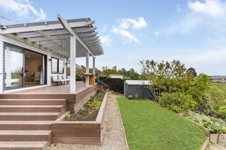 35 Waterbank Crescent Waterview_9