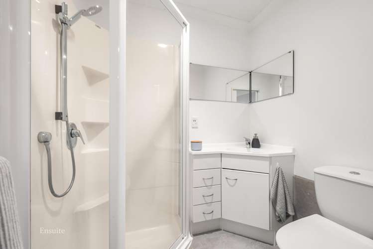 3 Roseveare Grove Te Marua_13