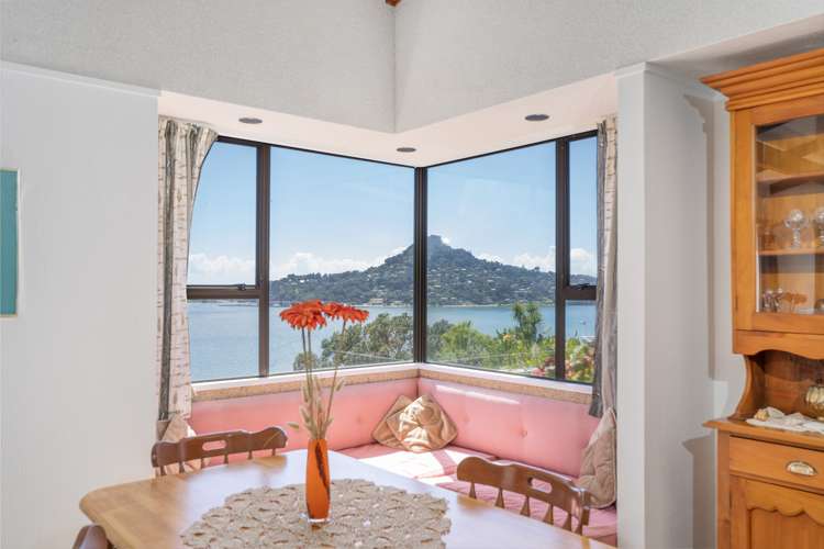 14 Pine Grove Tairua_17