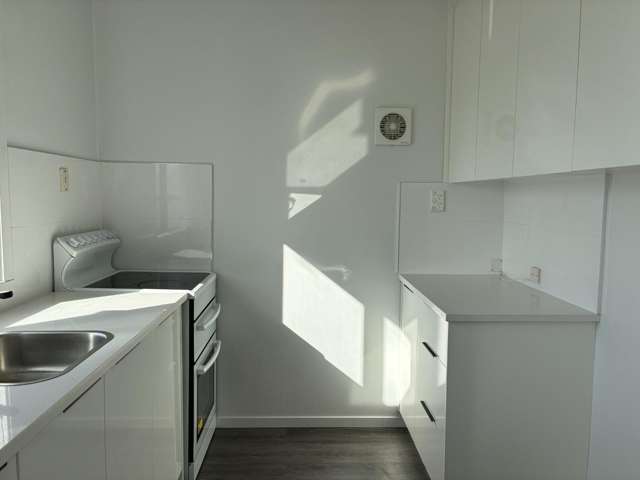 3/6 Cruickshank Crescent 1723_2
