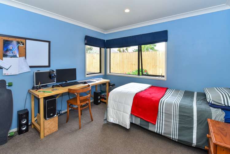 25 Castlehill Court Wattle Downs_25