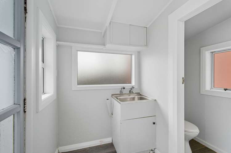 228 Oxford Street South Dunedin_17