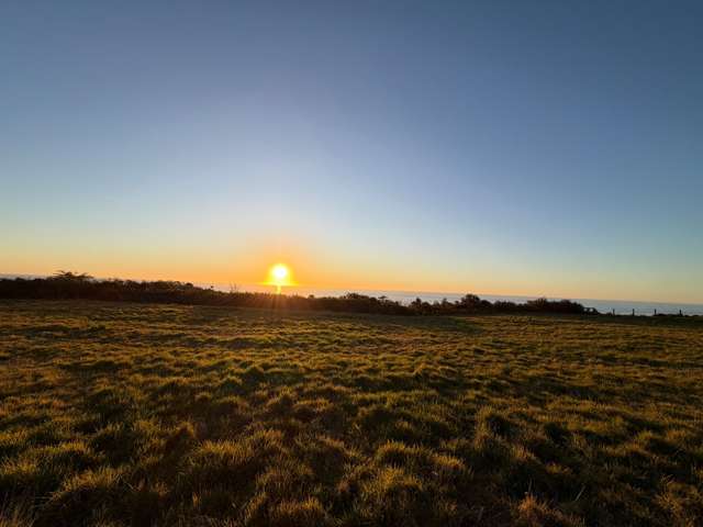 Sunset View to Mountain Horizons