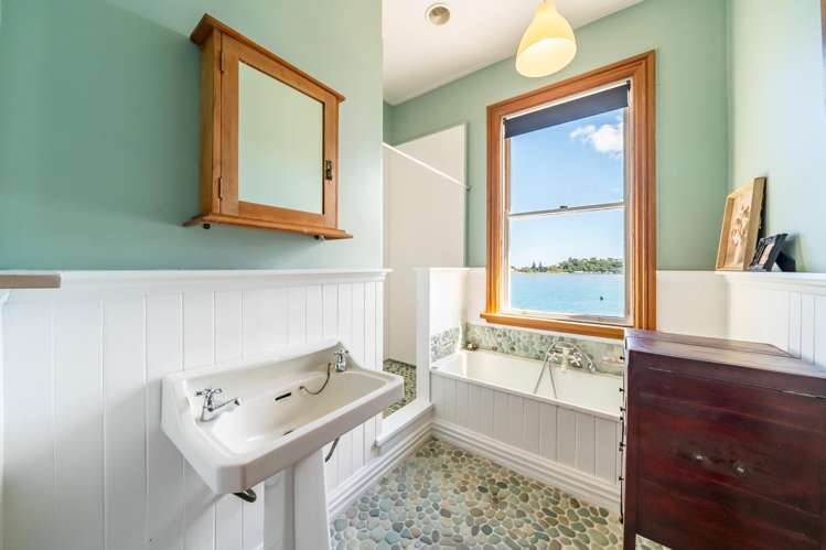 55 Paremata Road Paremata_24