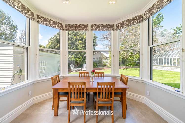 722 High Street Epuni_15