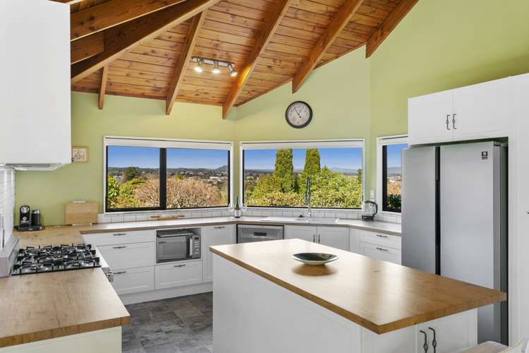 9 Kahurangi Drive Rangatira Park_9