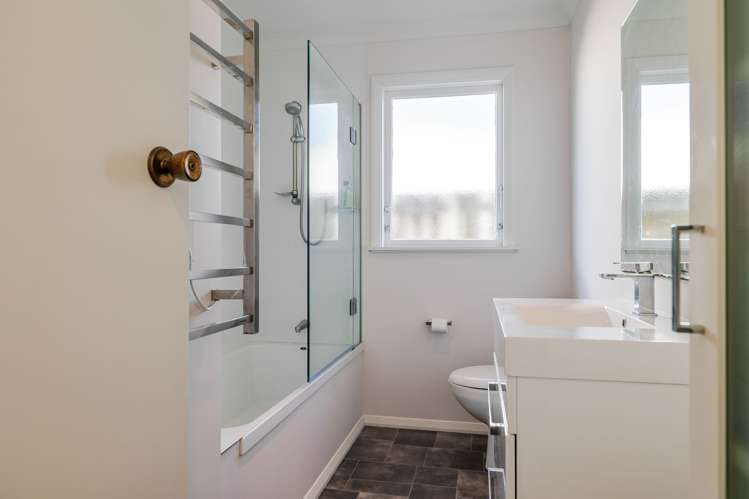 2 Linmor Place Terrace End_22