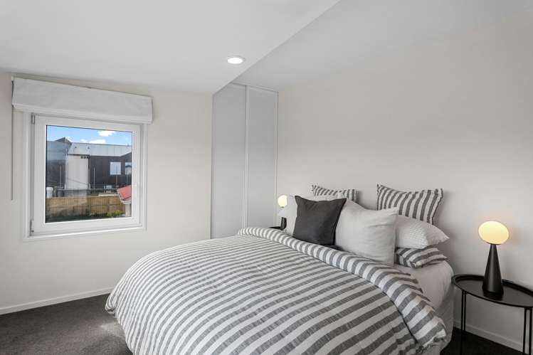 1/6 Feilding Street Addington_12