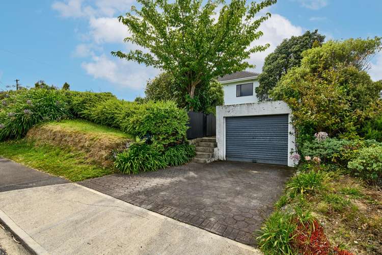 56 Ranui Terrace Tawa_13