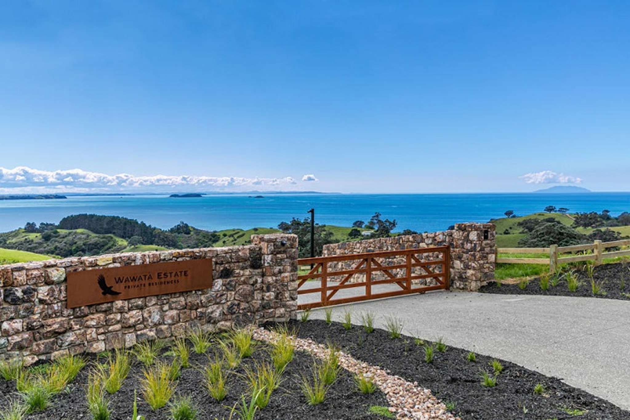 Waiheke housing market: Agents running out of properties to sell
