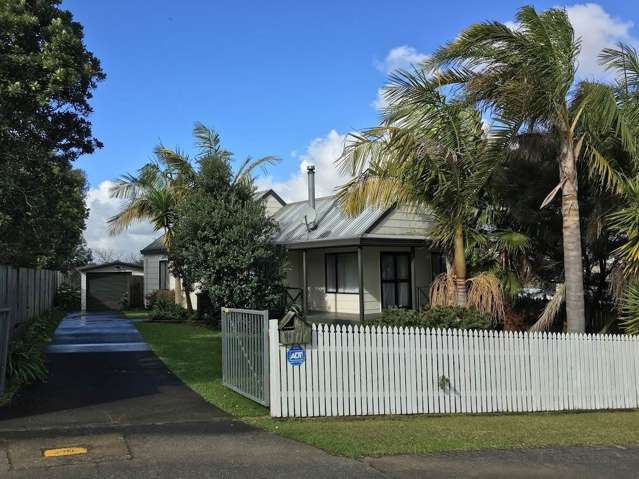 5 Sandgate Avenue Botany Downs_2