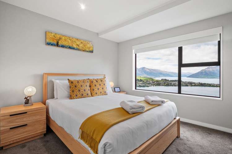 3 Conifer Lane Queenstown_16